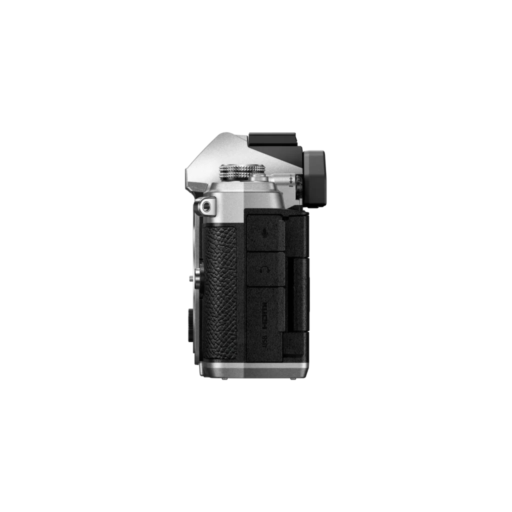 om-3-body-left